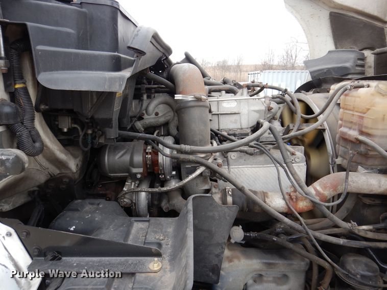 image for item IM9773 2012 International ProStar  semi truck