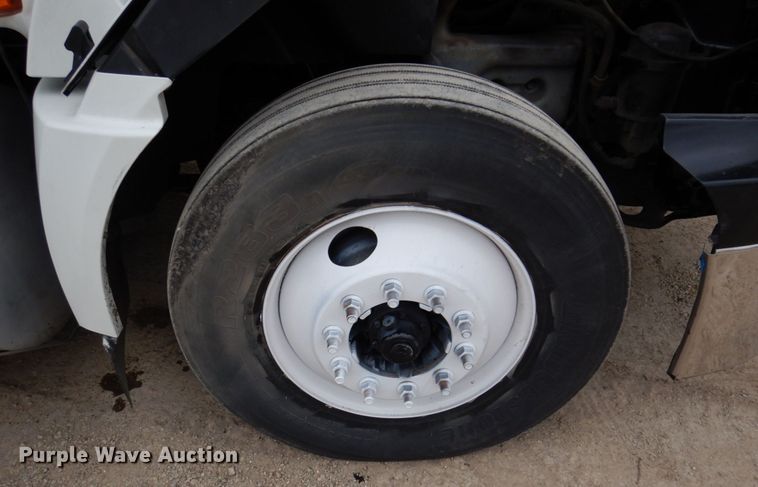 image for item IM9773 2012 International ProStar  semi truck