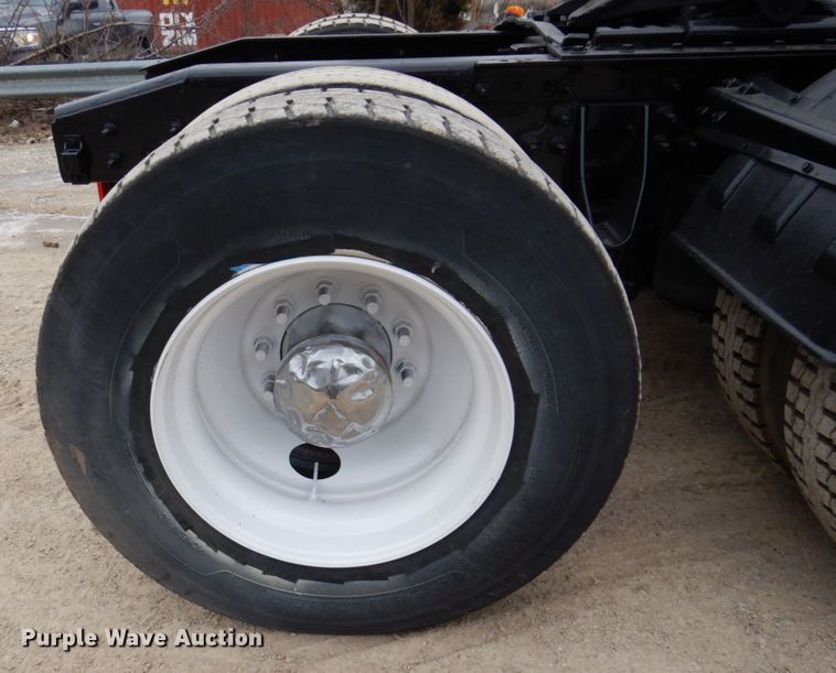 image for item IM9773 2012 International ProStar  semi truck