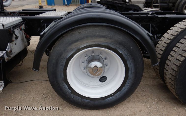 image for item IM9773 2012 International ProStar  semi truck