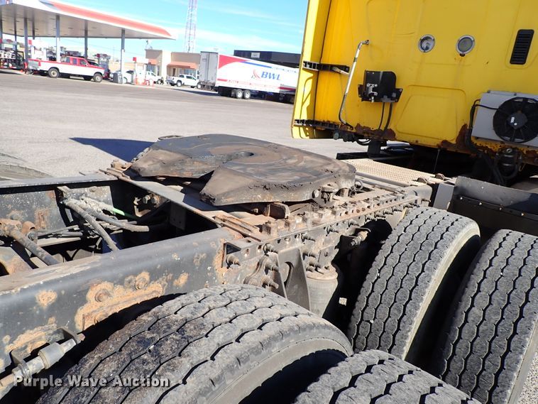 image for item IS9326 2011 International ProStar  semi truck