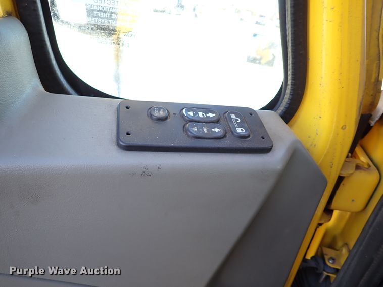 image for item IS9326 2011 International ProStar  semi truck