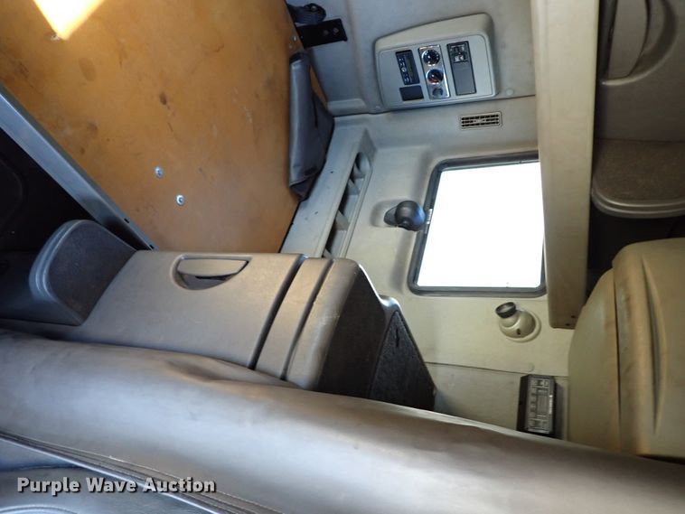 image for item IS9326 2011 International ProStar  semi truck