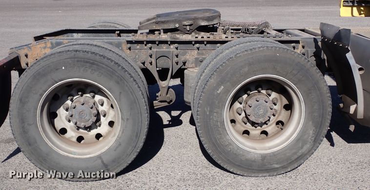 image for item IS9326 2011 International ProStar  semi truck