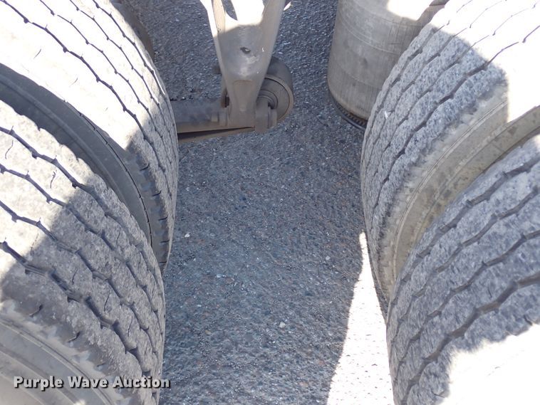 image for item IS9326 2011 International ProStar  semi truck