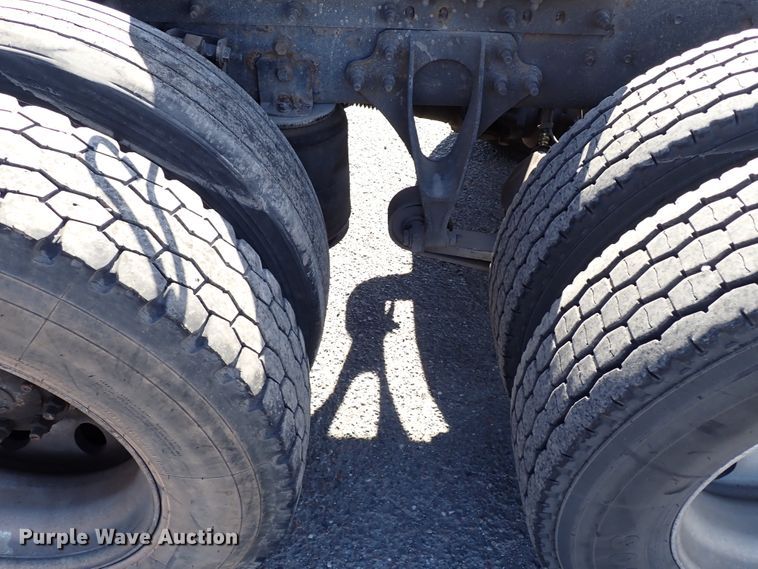 image for item IS9326 2011 International ProStar  semi truck