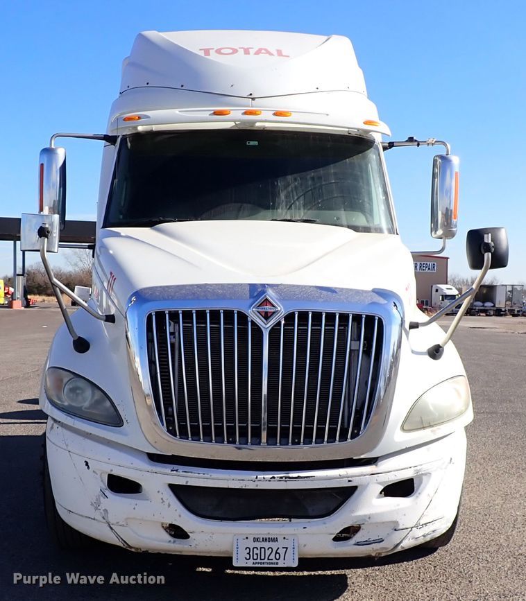 image for item IS9327 2012 International ProStar  semi truck