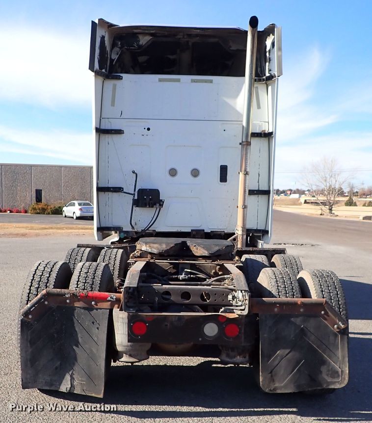 image for item IS9327 2012 International ProStar  semi truck