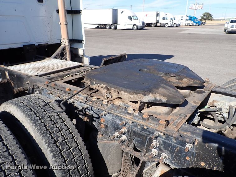 image for item IS9327 2012 International ProStar  semi truck