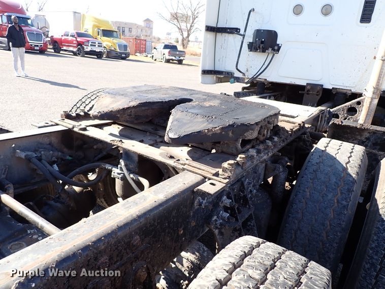 image for item IS9327 2012 International ProStar  semi truck