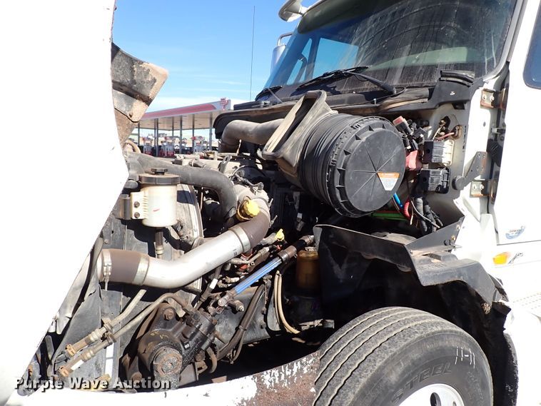 image for item IS9327 2012 International ProStar  semi truck