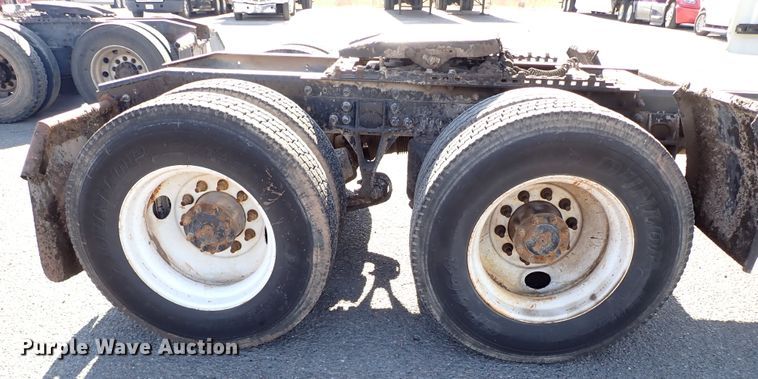 image for item IS9327 2012 International ProStar  semi truck