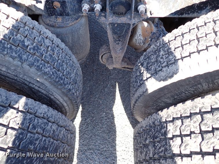 image for item IS9327 2012 International ProStar  semi truck