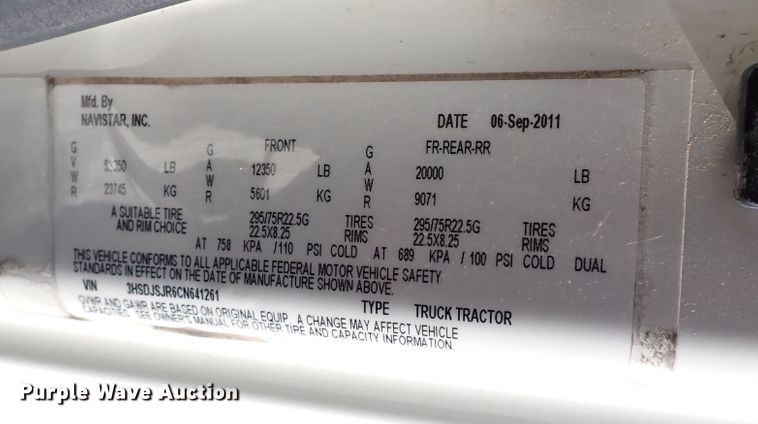 image for item IS9327 2012 International ProStar  semi truck