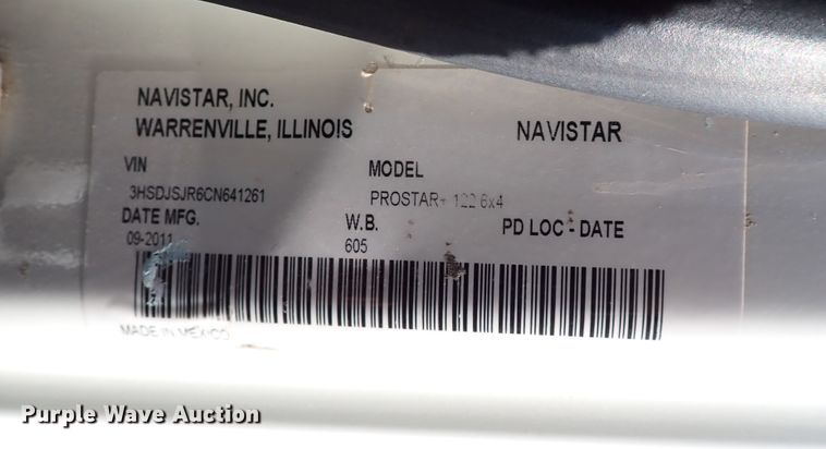 image for item IS9327 2012 International ProStar  semi truck