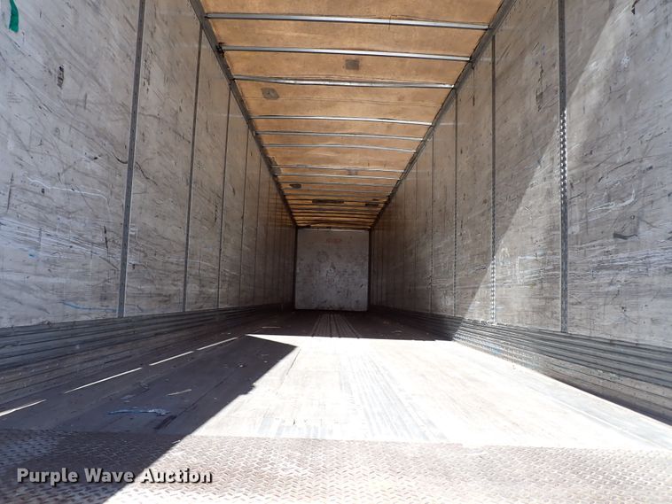 image for item IS9328 2004 Wabash  dry van trailer