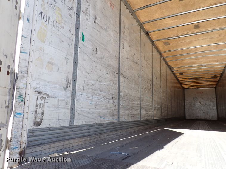 image for item IS9328 2004 Wabash  dry van trailer