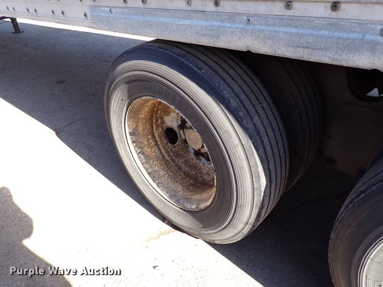 image for item IS9328 2004 Wabash  dry van trailer