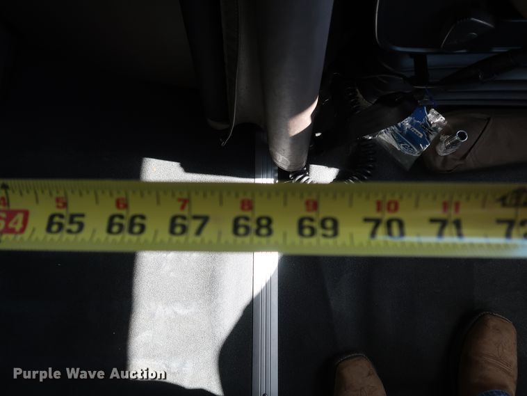 image for item IY9078 2017 Volvo VNL  semi truck