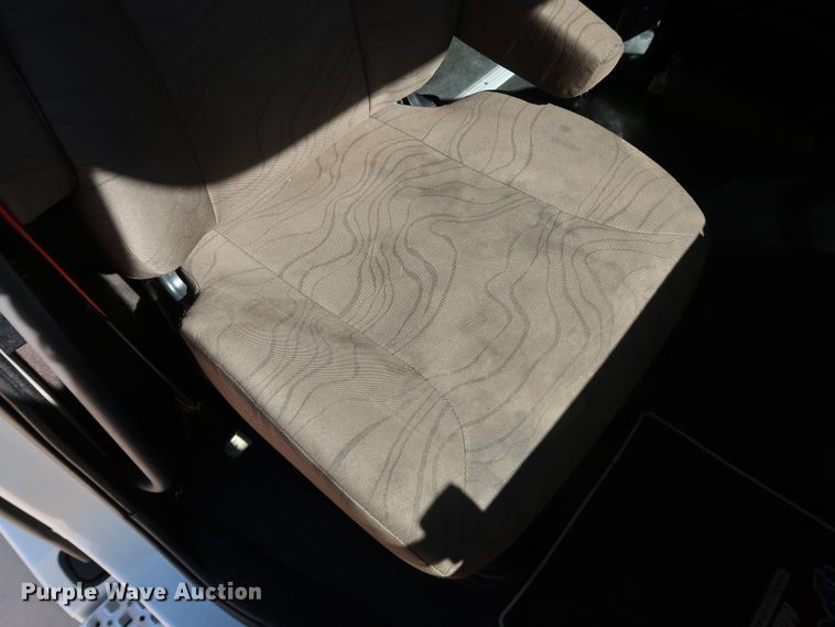 image for item IY9078 2017 Volvo VNL  semi truck