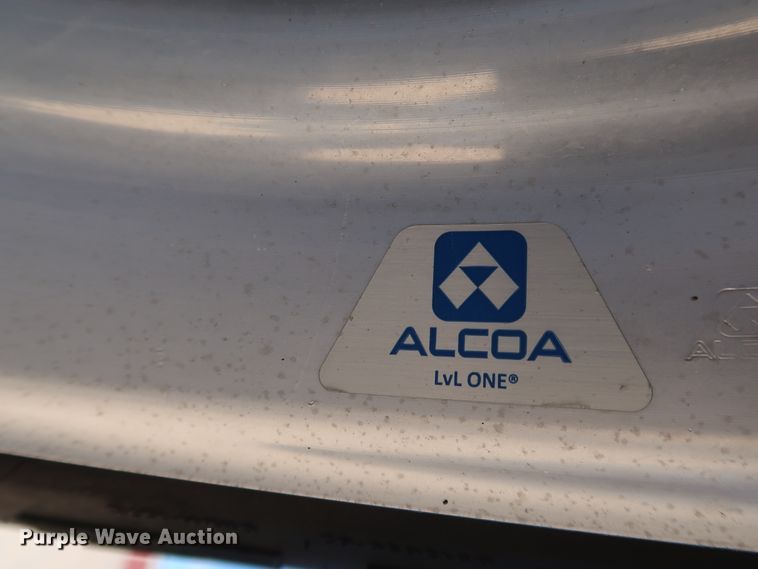 image for item IY9078 2017 Volvo VNL  semi truck