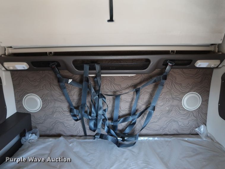 image for item IY9079 2016 Volvo VNL  semi truck