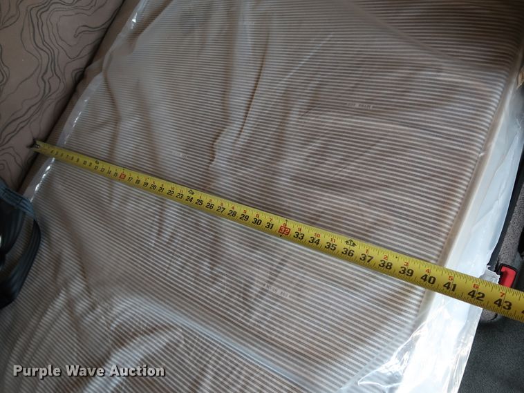 image for item IY9079 2016 Volvo VNL  semi truck