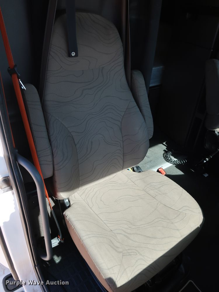 image for item IY9079 2016 Volvo VNL  semi truck