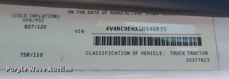 image for item IY9079 2016 Volvo VNL  semi truck