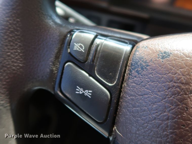 image for item IY9080 2016 Volvo VNL  semi truck