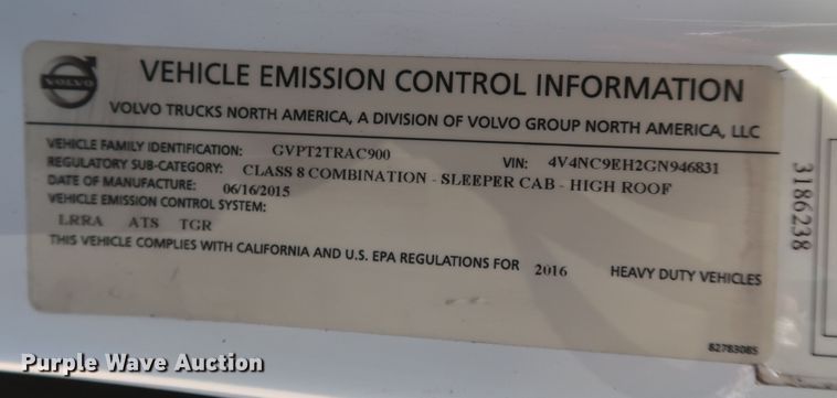 image for item IY9080 2016 Volvo VNL  semi truck