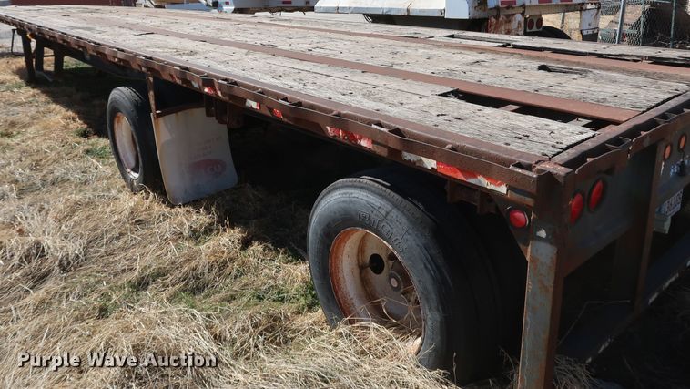 image for item IY9111 1998 Daco F25NAR4898  flatbed trailer