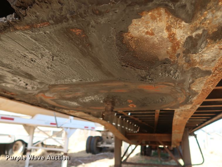 image for item IY9111 1998 Daco F25NAR4898  flatbed trailer