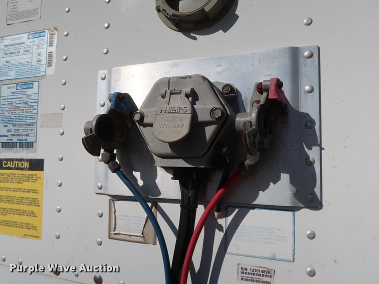 image for item IY9112 2012 Stoughton AVW-535T-S-C-AR  dry van trailer