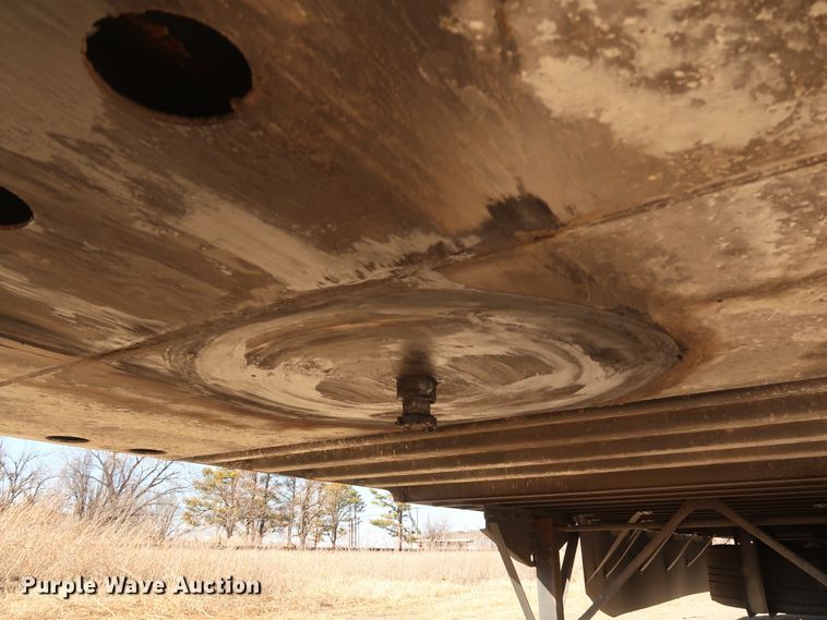 image for item IY9112 2012 Stoughton AVW-535T-S-C-AR  dry van trailer