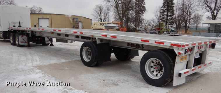 image for item JK9777 1999 Benson  flatbed trailer