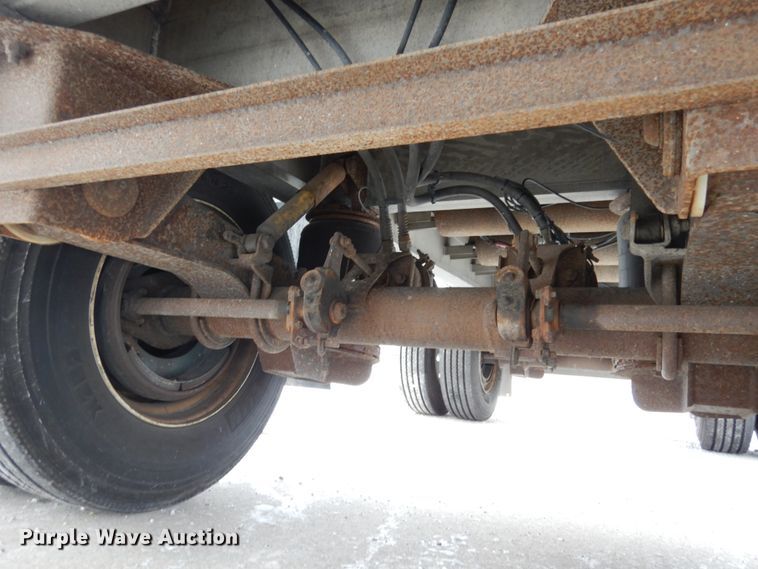 image for item JK9777 1999 Benson  flatbed trailer