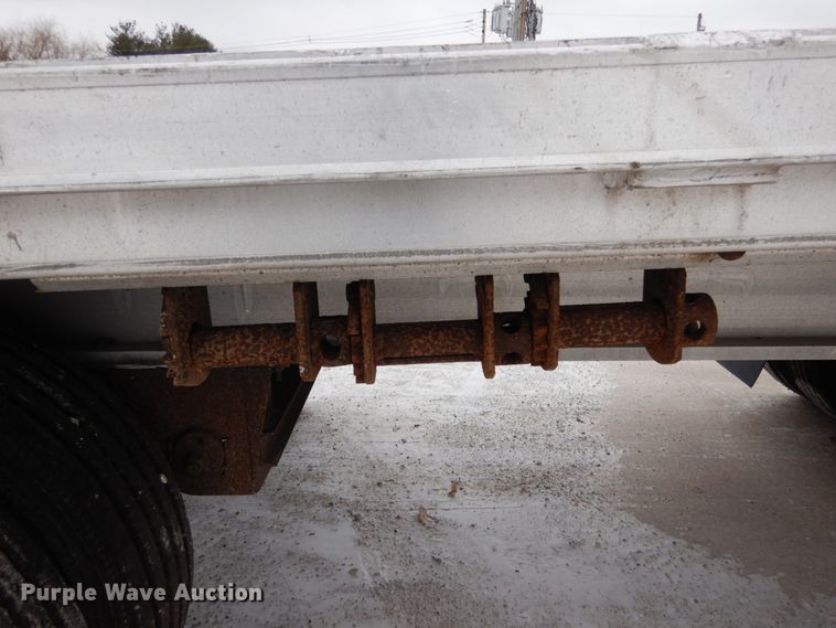 image for item JK9777 1999 Benson  flatbed trailer
