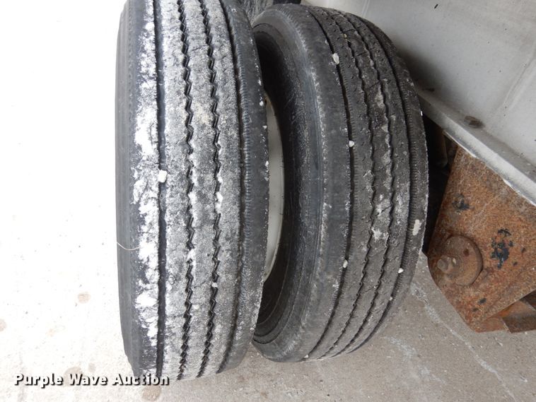 image for item JK9777 1999 Benson  flatbed trailer