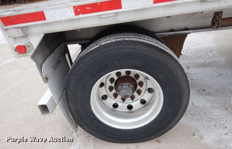 image for item JK9777 1999 Benson  flatbed trailer