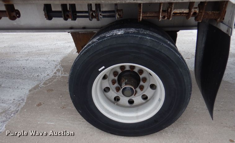 image for item JK9777 1999 Benson  flatbed trailer