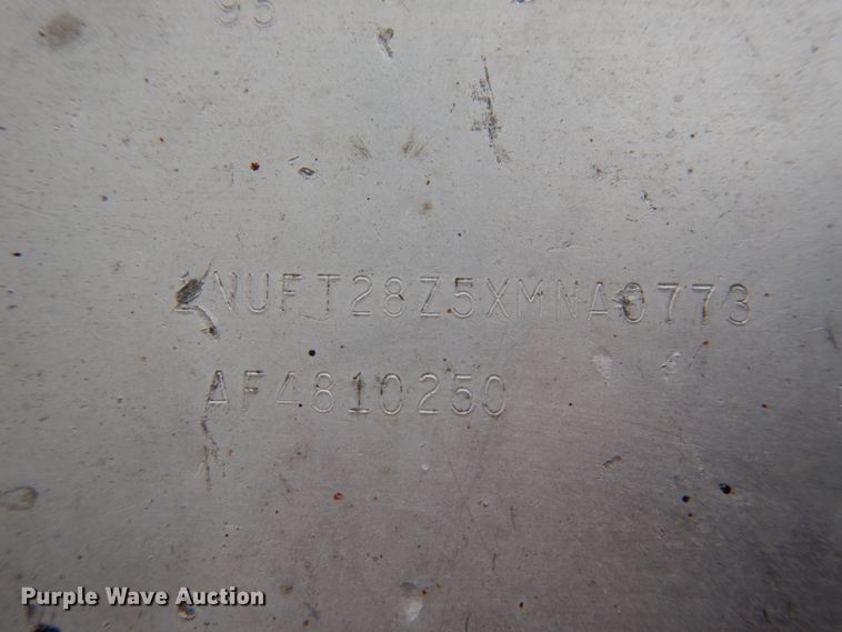 image for item JK9777 1999 Benson  flatbed trailer