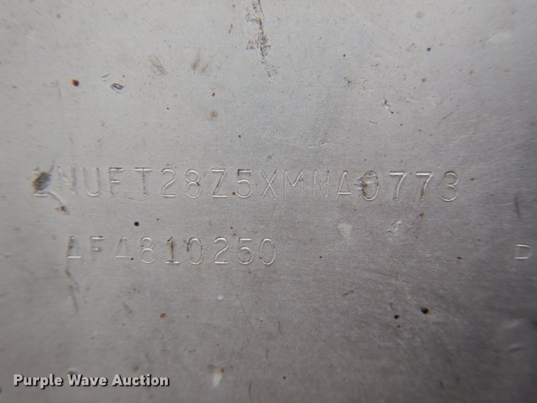 image for item JK9777 1999 Benson  flatbed trailer