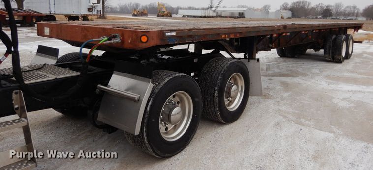image for item JK9778 2005 Great Dane GPES-245-74  extendable flatbed trailer
