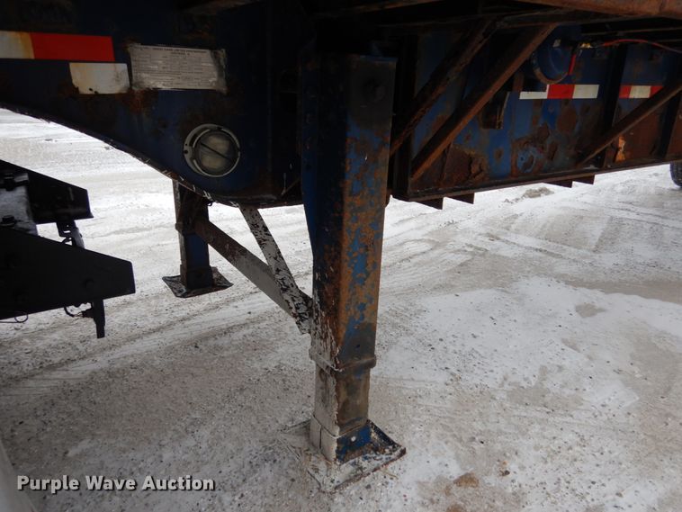 image for item JK9778 2005 Great Dane GPES-245-74  extendable flatbed trailer