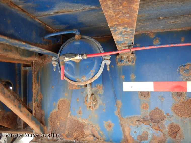 image for item JK9778 2005 Great Dane GPES-245-74  extendable flatbed trailer