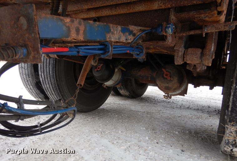 image for item JK9778 2005 Great Dane GPES-245-74  extendable flatbed trailer