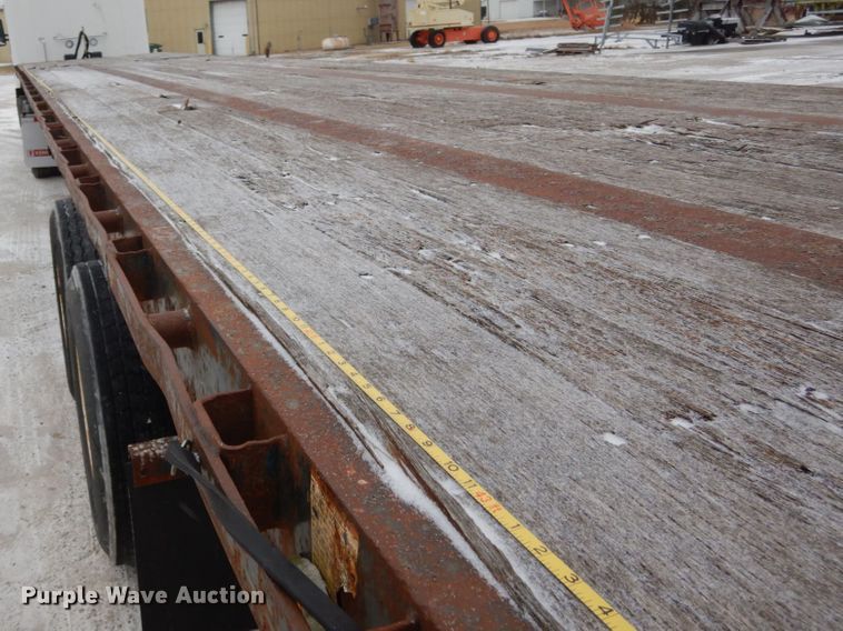 image for item JK9778 2005 Great Dane GPES-245-74  extendable flatbed trailer