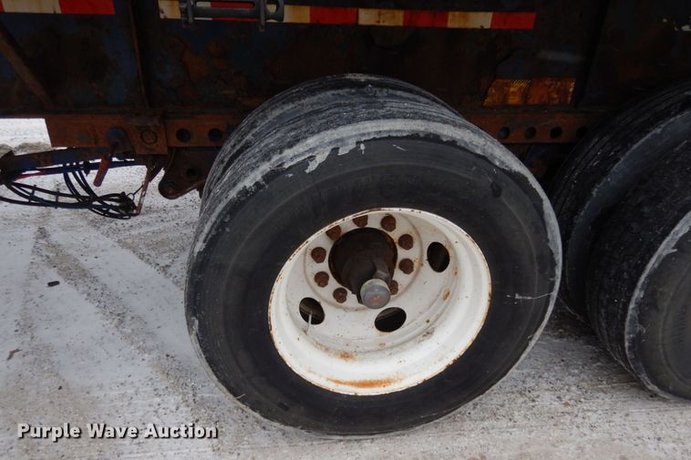 image for item JK9778 2005 Great Dane GPES-245-74  extendable flatbed trailer