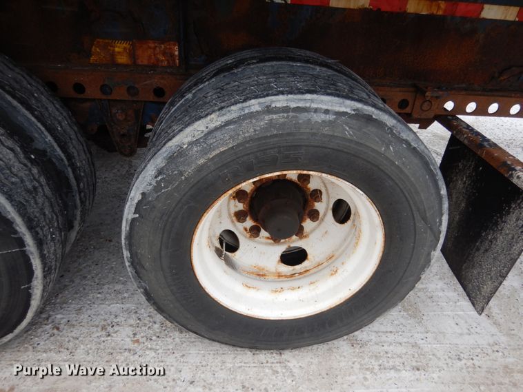 image for item JK9778 2005 Great Dane GPES-245-74  extendable flatbed trailer